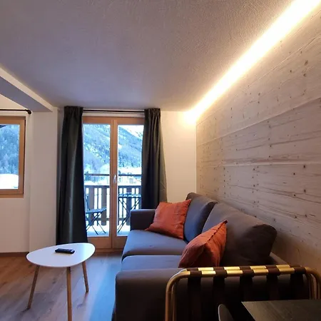 Les Amis Hotel