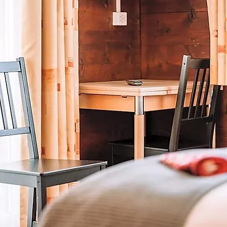 Les Amis 3*