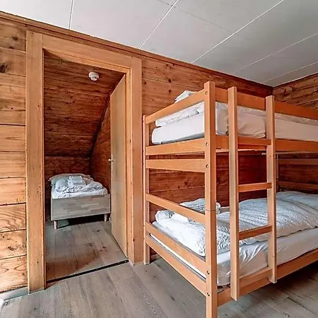 Les Amis Hotel