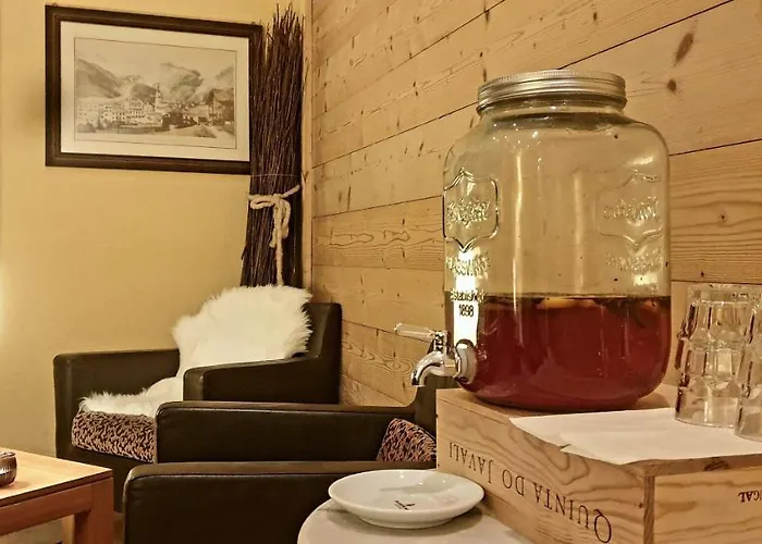 Les Amis 3* サース フェー