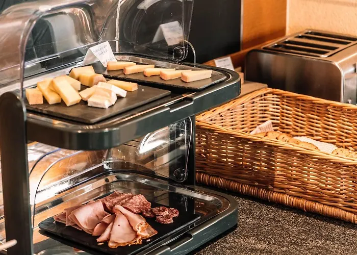 Les Amis ホテル サース フェー