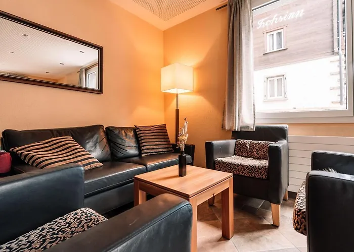 Les Amis サース フェー