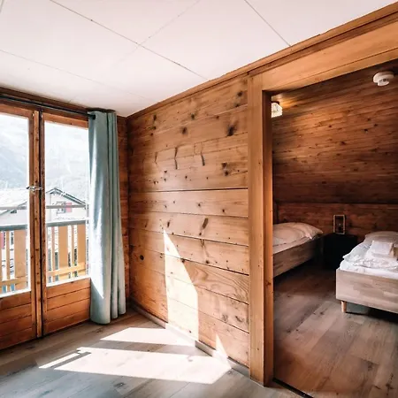 Hotel Les Amis 3*